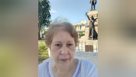 ¡Felicidades a Alina Bárbara! La Profe que Sabe y Defiende con Garra