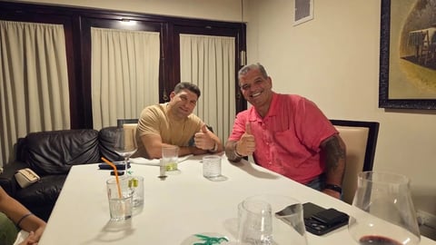 ¡Candidato a Congreso de EE.UU. se registra como espía de Cuba! ¿Qué te parece esta vaina?