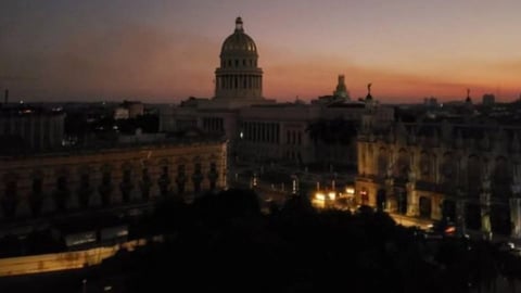 Cuba enfrenta apagones de 24 horas por déficit de generación eléctrica