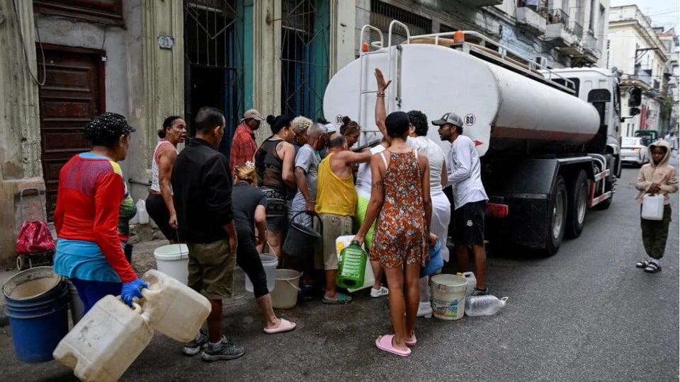 ¡Agua y Luz Se Acabaron! San Miguel del Padrón en Revuelta por Servicios Básicos