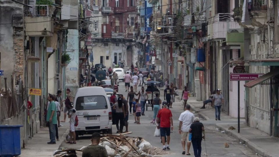 ¡Ay, mi madre! ¡Suiza y Alemania dicen: 'No vayas pa' Cuba... por ahora'!