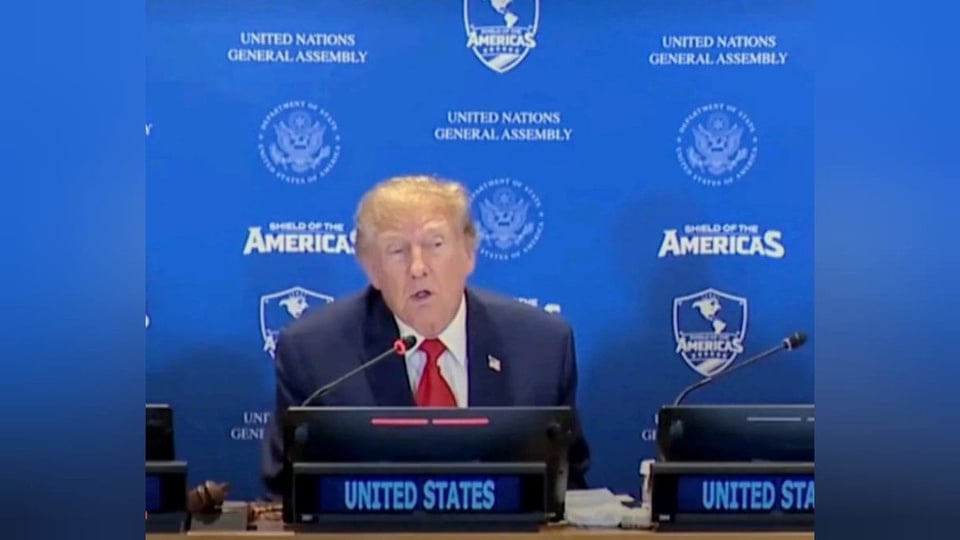 ¿Se Cae el Telón de la Revolución? Trump Advierte a Cuba y Señala la Caída Inminente