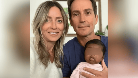 Pareja de Florida Mantendrá Custodia de Niña Nacida por Error de FIV