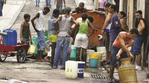 Avería hidráulica afecta suministro de agua en La Habana