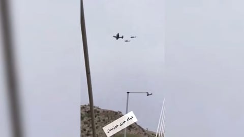 Avión de Combate Estadounidense Aparentemente se Estrella en Irán; Versiones Contradictorias en Medio de Tensión Regional