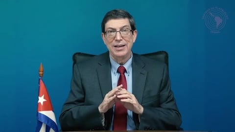 Cuba Responde a EE.UU. sobre Paz en Colombia: Recomienda Leer a Fidel Castro