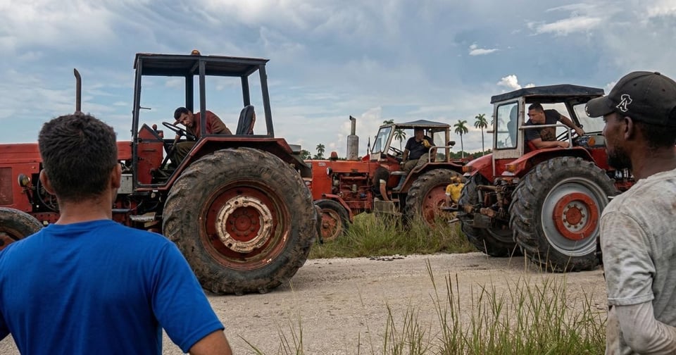 ¿Qué Tractorazo! Duelo en Cuba Sube la Temperatura de las Redes