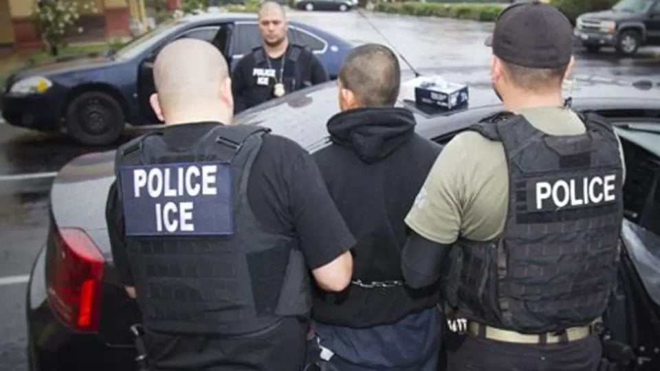 ¡Ay, mamá! Arrestan a más de 43,000 inmigrantes en un mes en EE.UU. ¡Y los cubanos, en vilo!