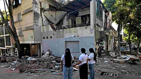Fuerte Sismo de Magnitud 7.7 Sacude Panamá, Provocando Evacuaciones