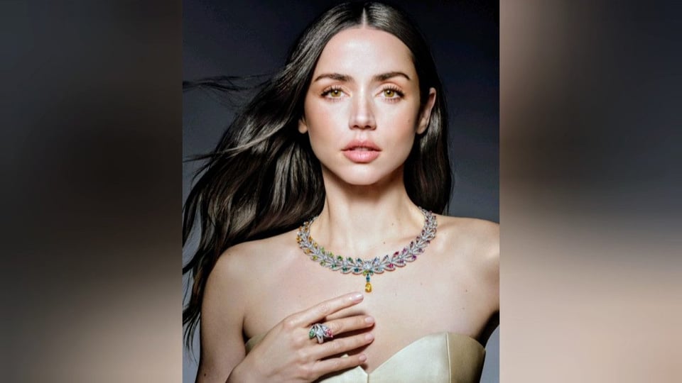 Ana de Armas celebra 38 años con campaña de lujo de Louis Vuitton