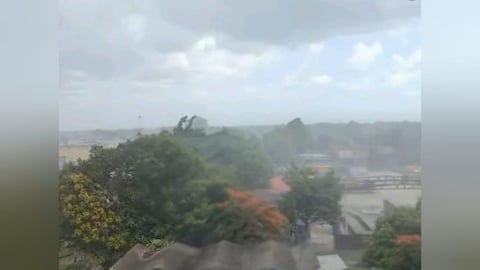 Fuerte Tormenta Causa Apagón en Hospitales de Camagüey