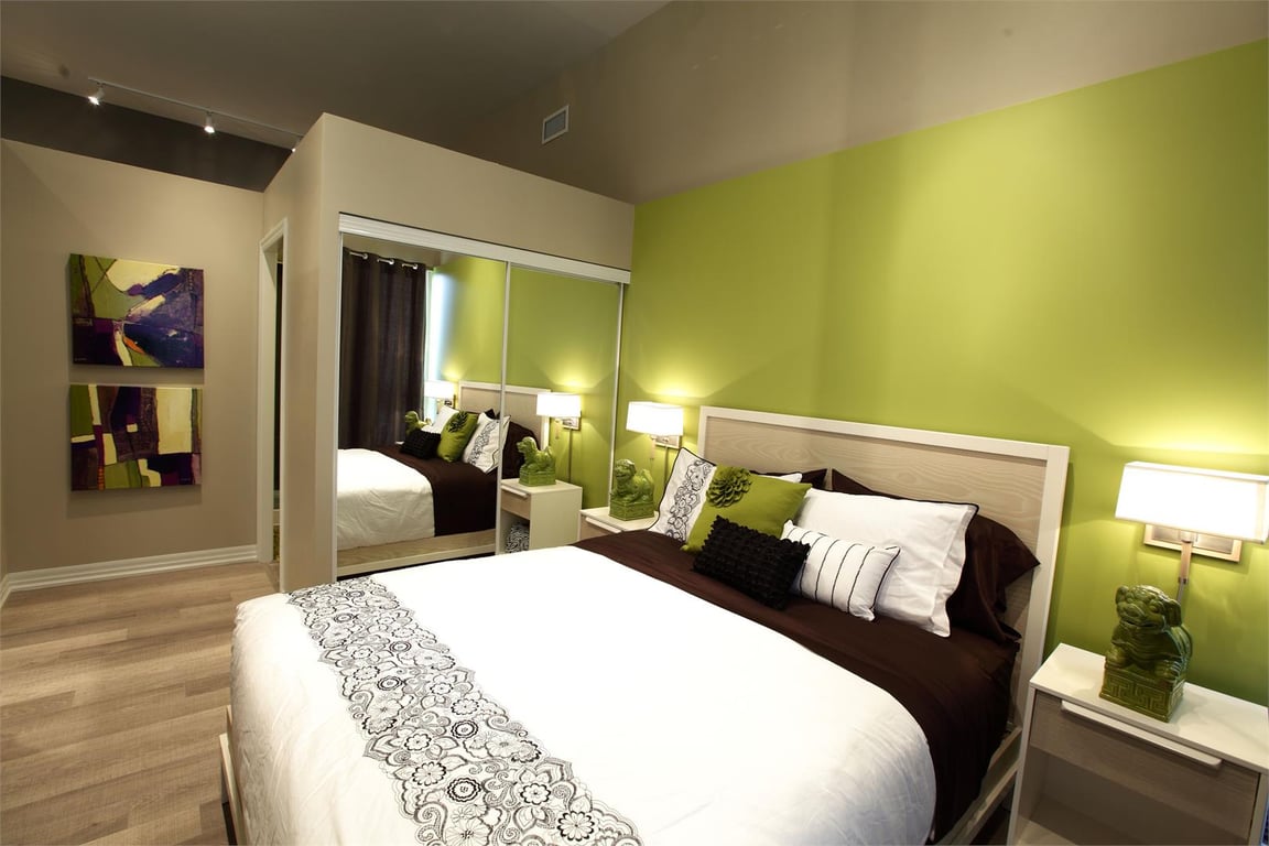 Room1