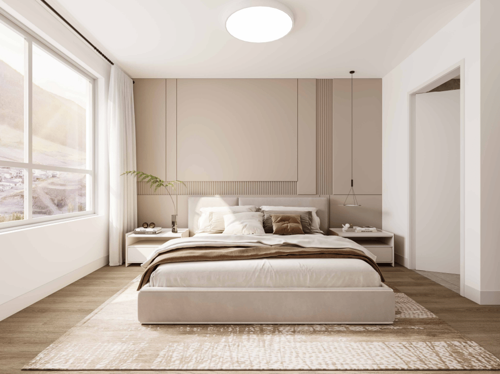 Shannon Lyn on the Lake