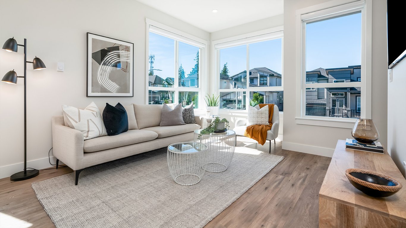 Nora at Panorama Heights