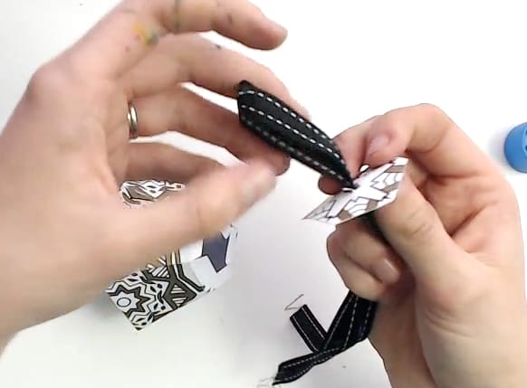 DIY Christmas Ornament Tutorial Step 10 DIY Christmas Ornament Tutorial Step 10