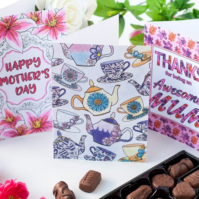 These printable Mother’s Day cards are fun to color in and a great way to personalize your Mother’s Day gift! Includes 8 printable cards to color in | Find more Mother’s Day printables and coloring pages at https://sarahrenaeclark.com/shop/cat/seasonal/mothers-day/