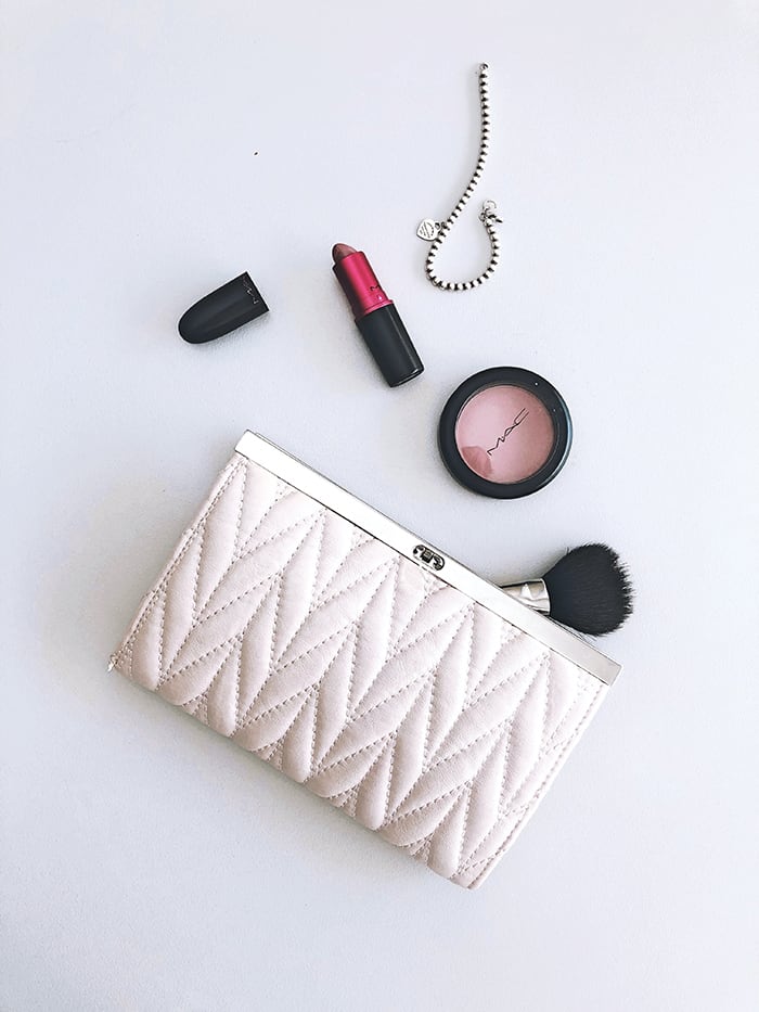 Etsy Product Photo Tip #3: Avoid taking wonky photos Example of dutch angle photography