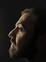 Example of a light source on a man