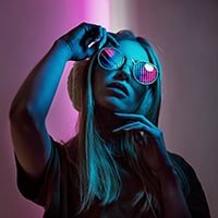 Example of a colored glowing light source