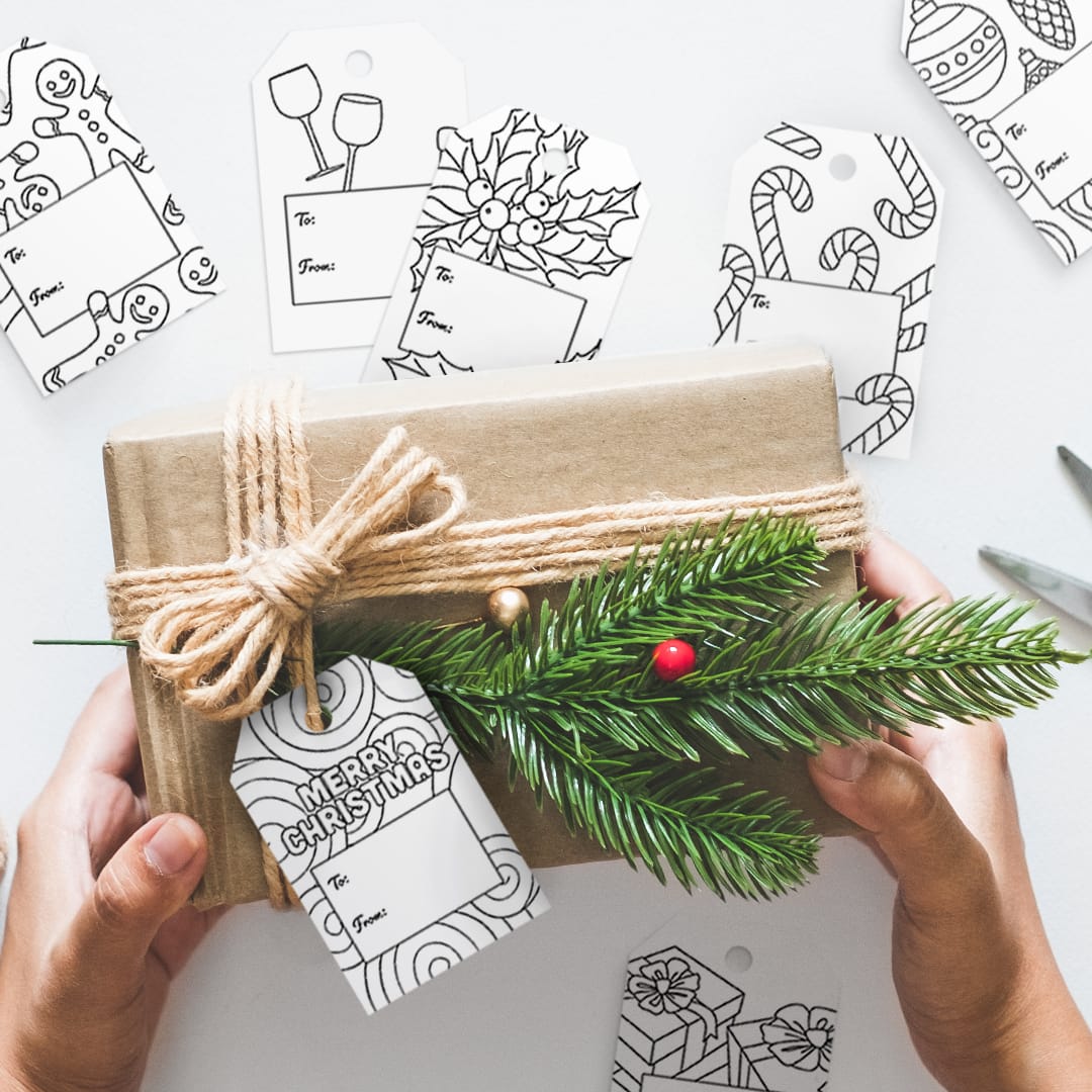DIY Christmas gift tags – 40 Printable coloring templates | Find more Christmas printable activities and coloring pages at www.sarahrenaeclark.com/christmas