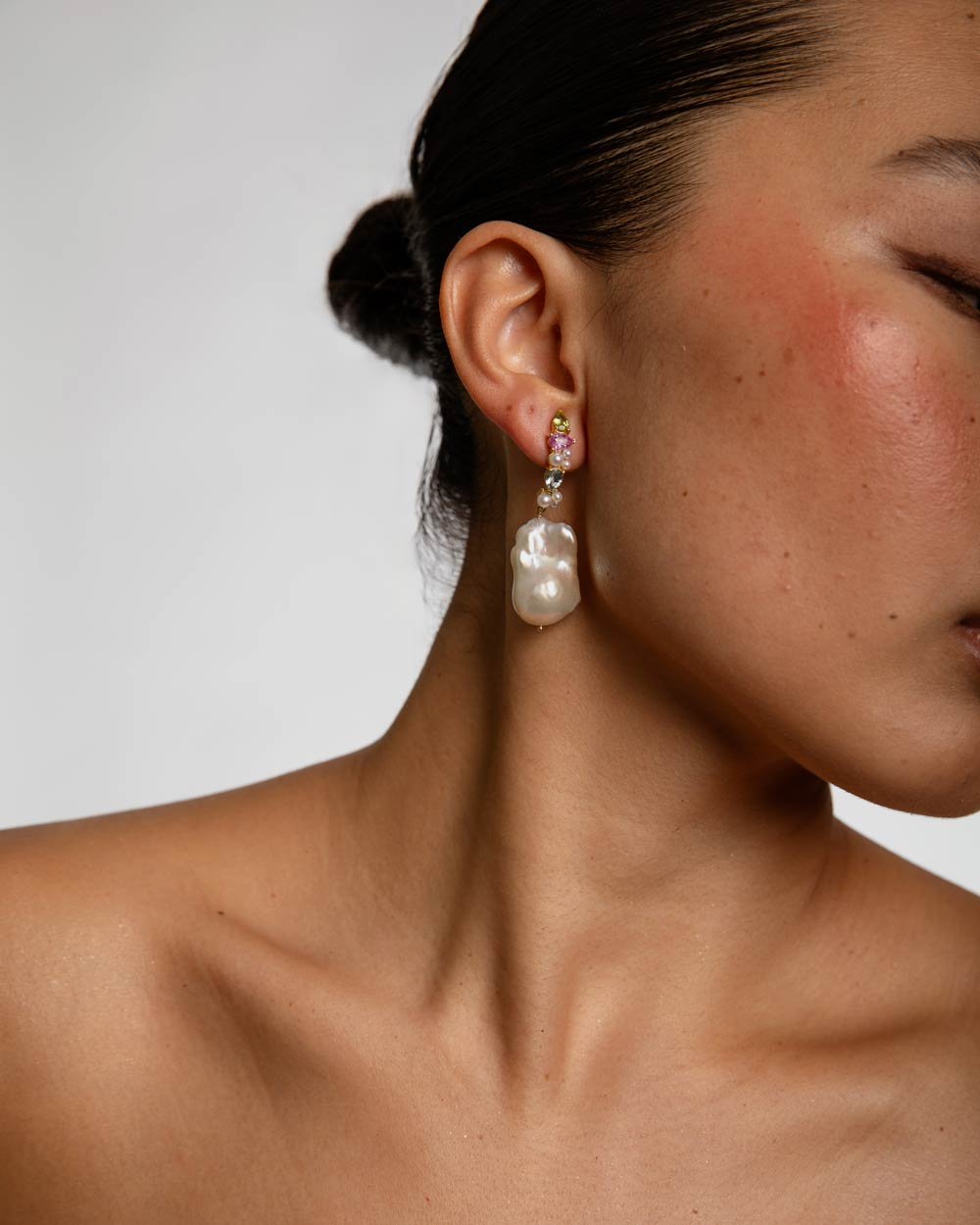 LEEZANDING Aurora-Lights-Pearl-Drop-Earrings