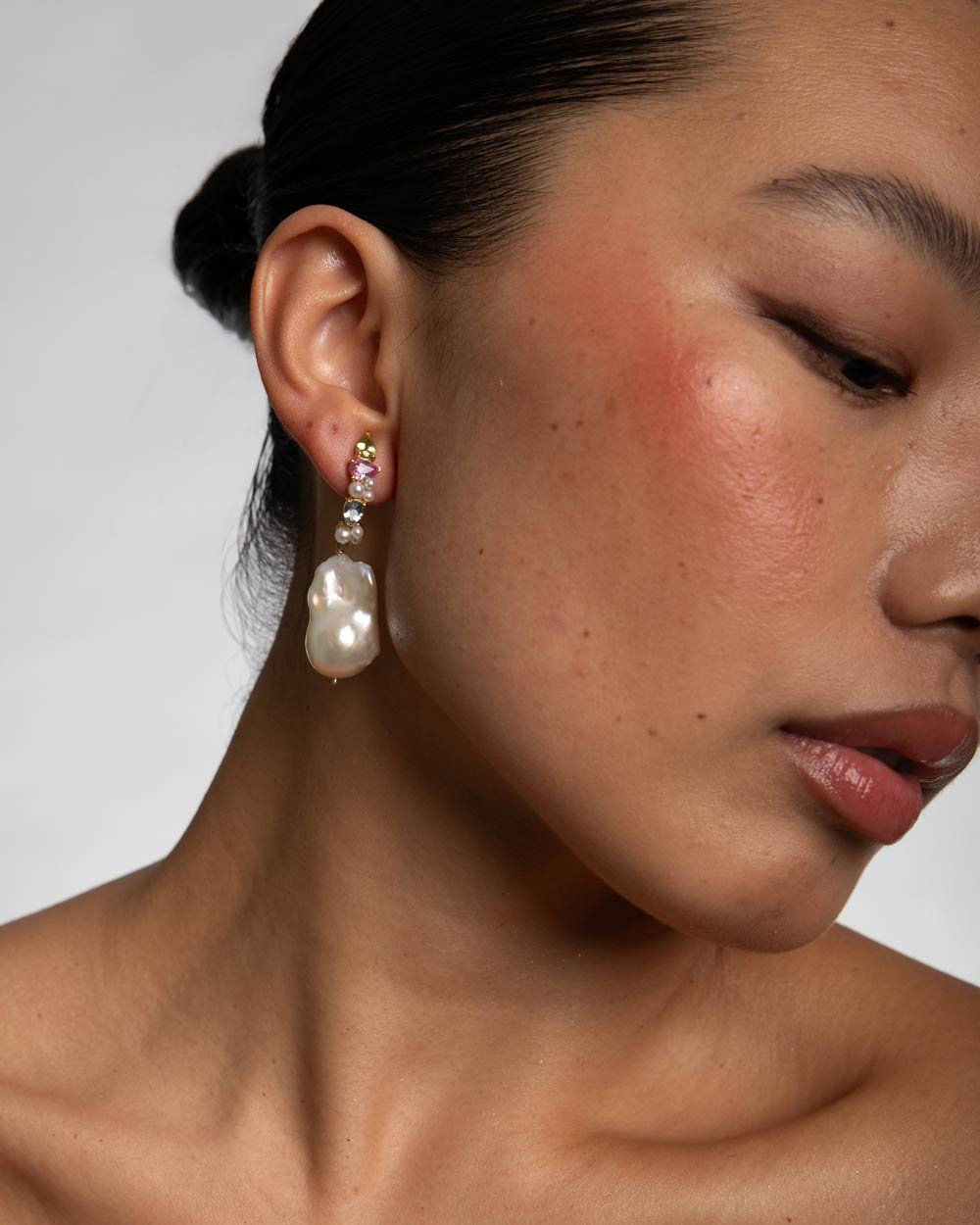 LEEZANDING Aurora-Lights-Pearl-Drop-Earrings