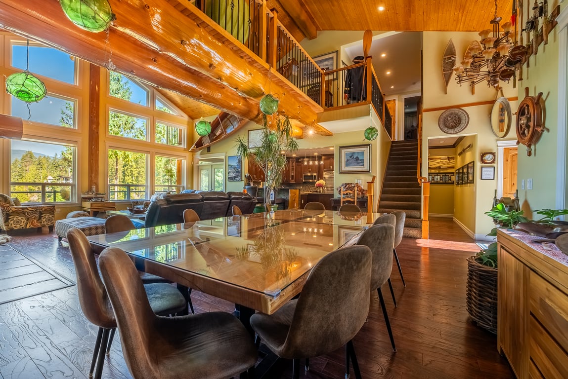 Guest bedroom details