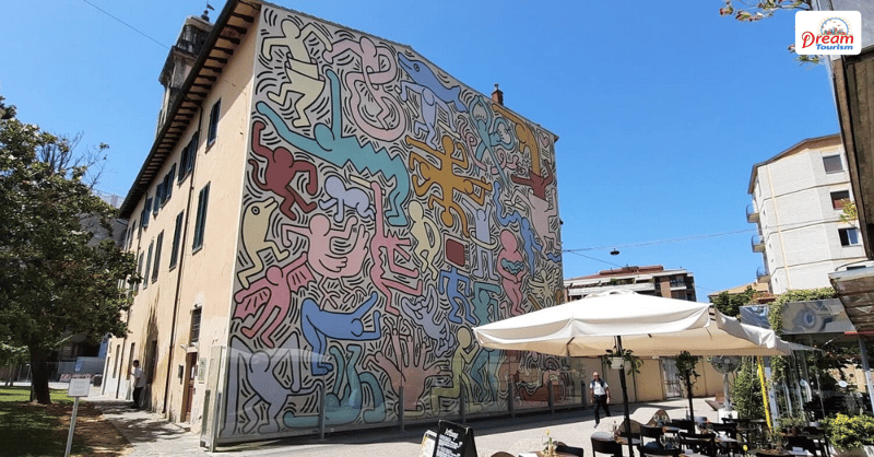 Keith Haring mural “Tuttomondo”