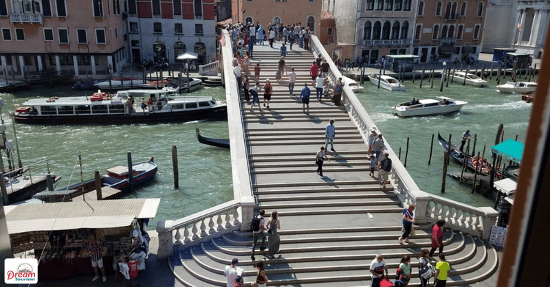 Grand Canal views from the footpaths