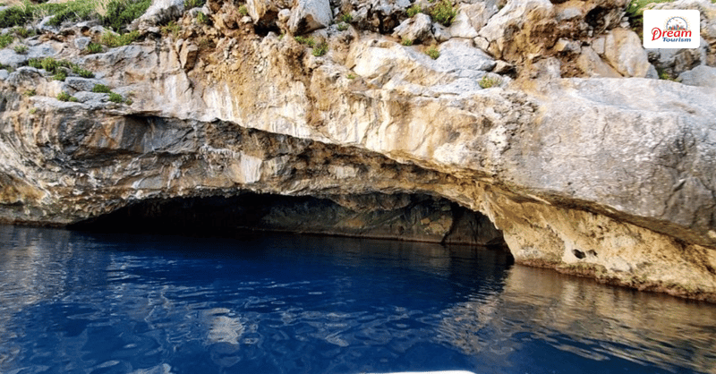 Enjoy the Blue Grotto (Grotta Azzurra)