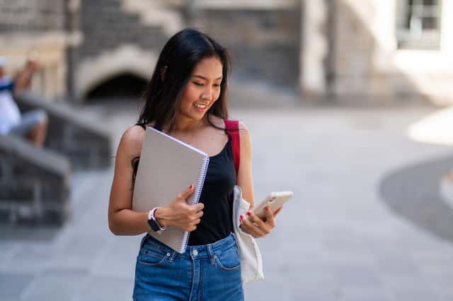 Students & Flatters