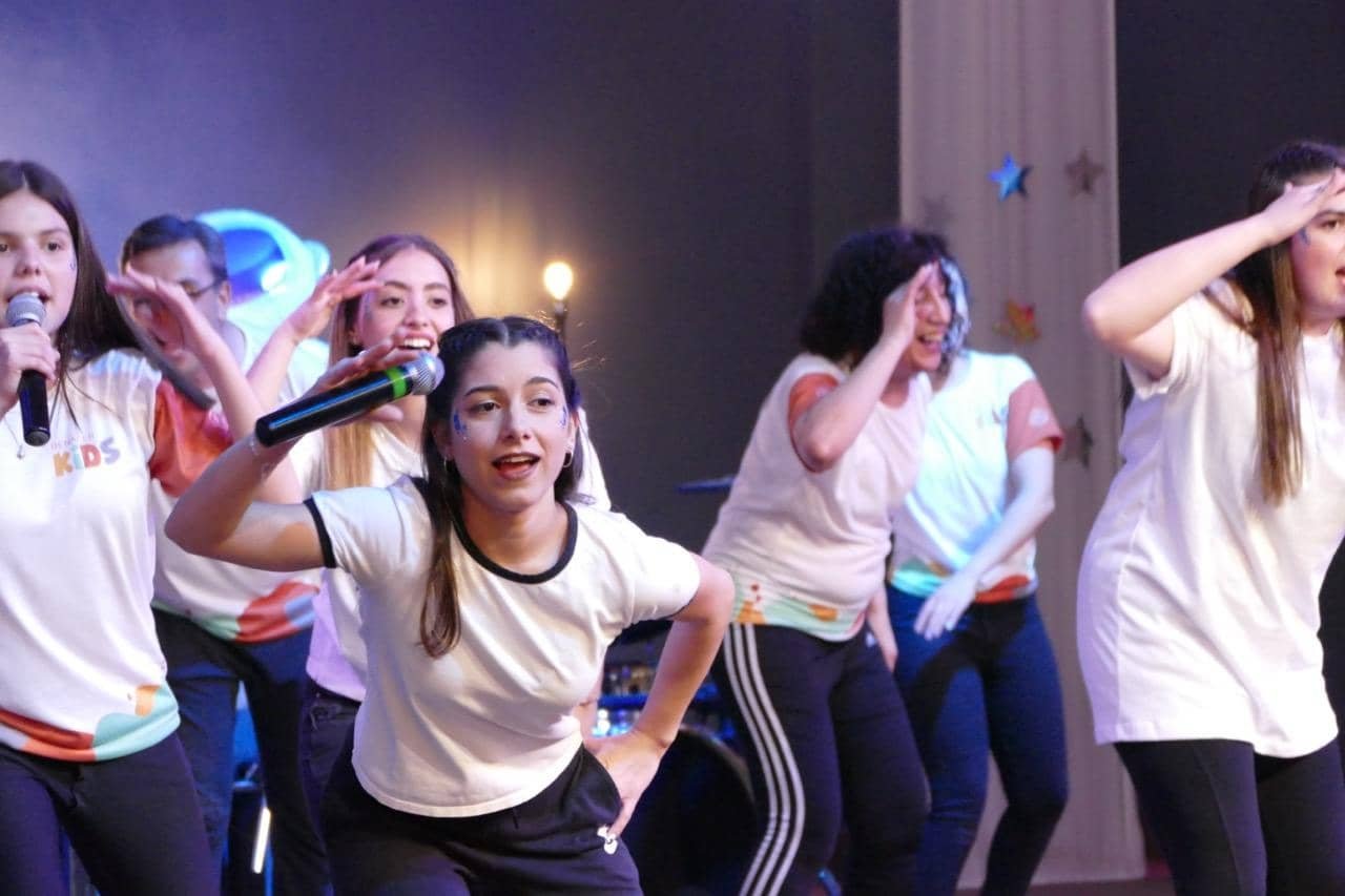 01_Alaba9 de tamaño grande