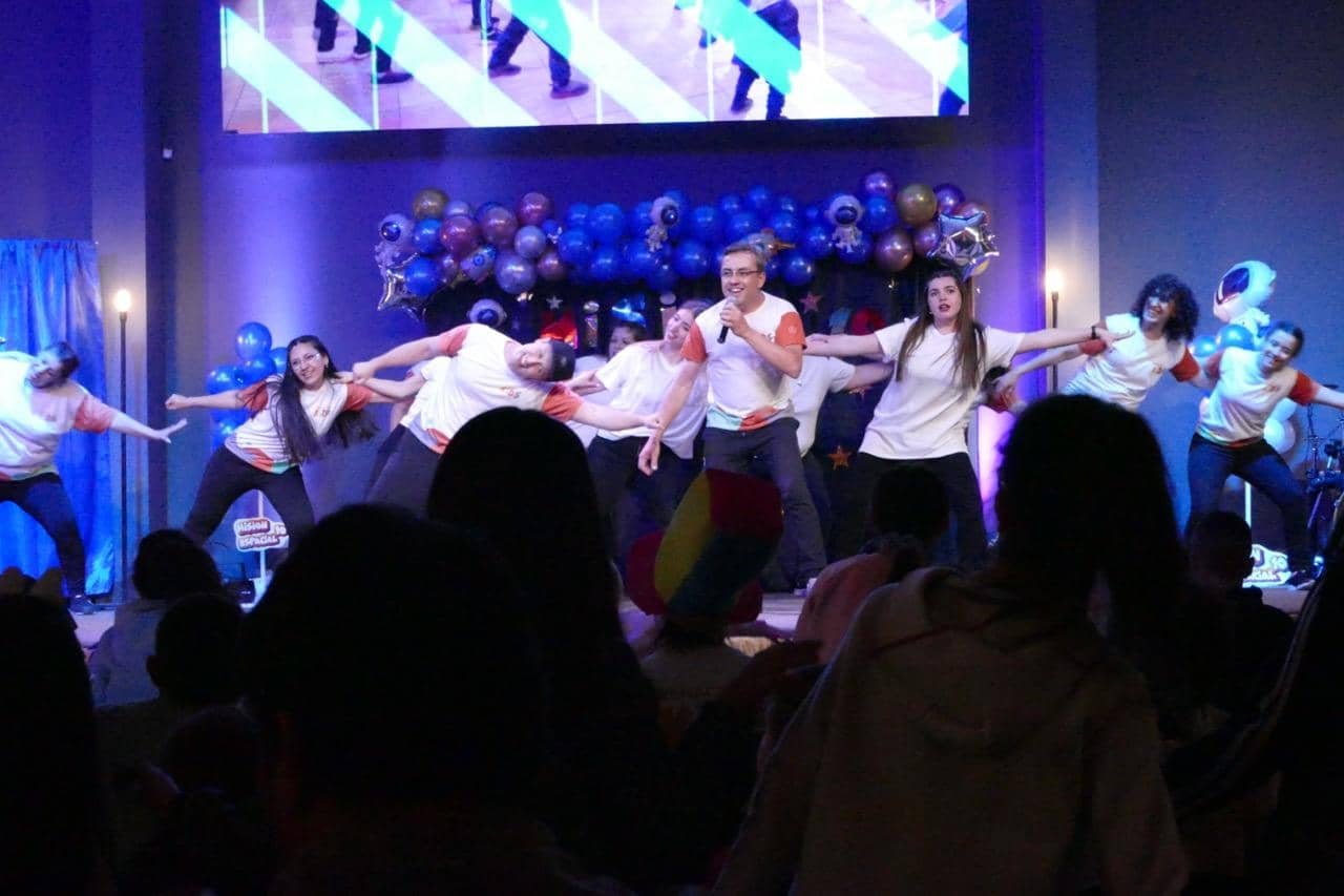 02_Alaba7 de tamaño grande