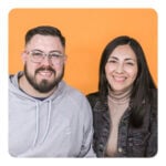 Logotipo de grupo de Radetich, Lucas y Silvina