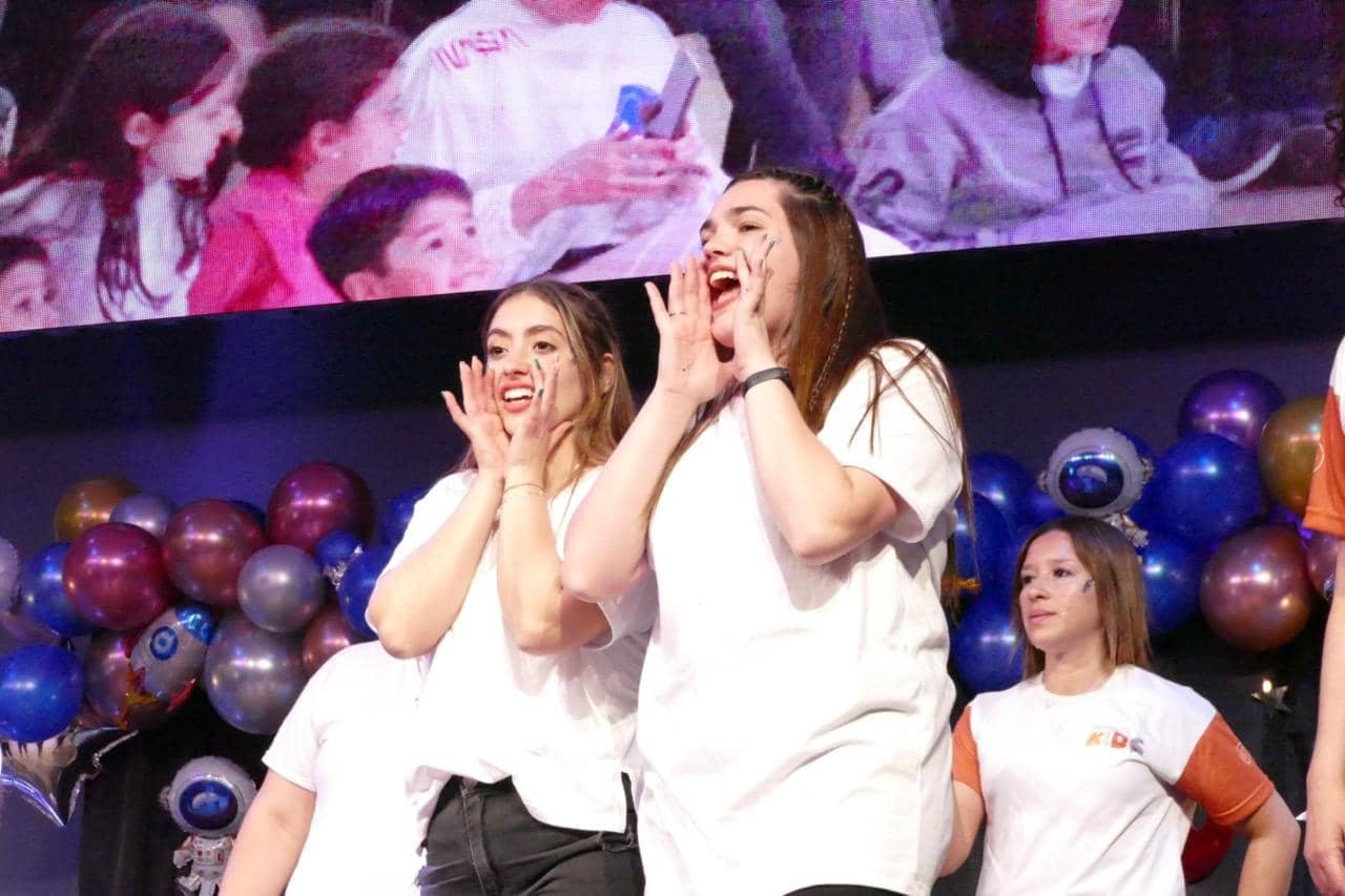 02_Alaba8 de tamaño grande