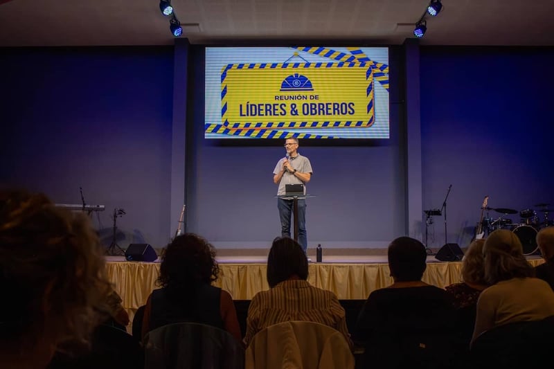 26-03-06. Reunión de obreros