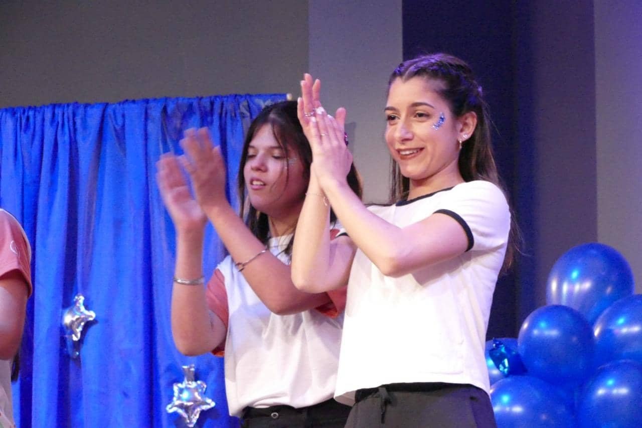 02_Alaba9 de tamaño grande