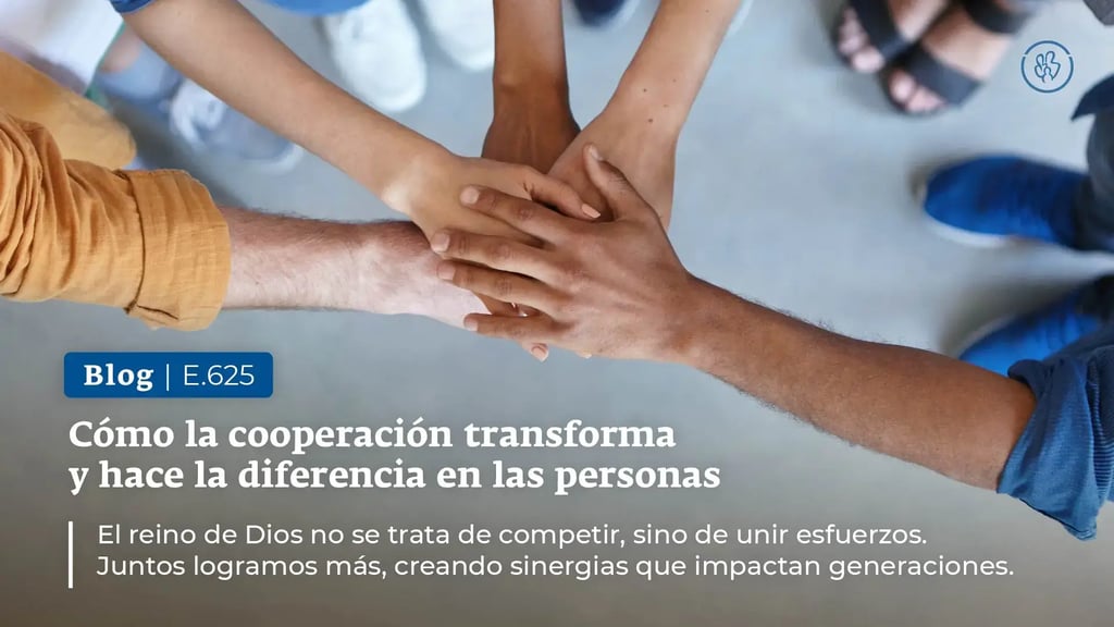 imagen que muestra unas manos en señal de cooperación y ayuda mutua del liderazgo