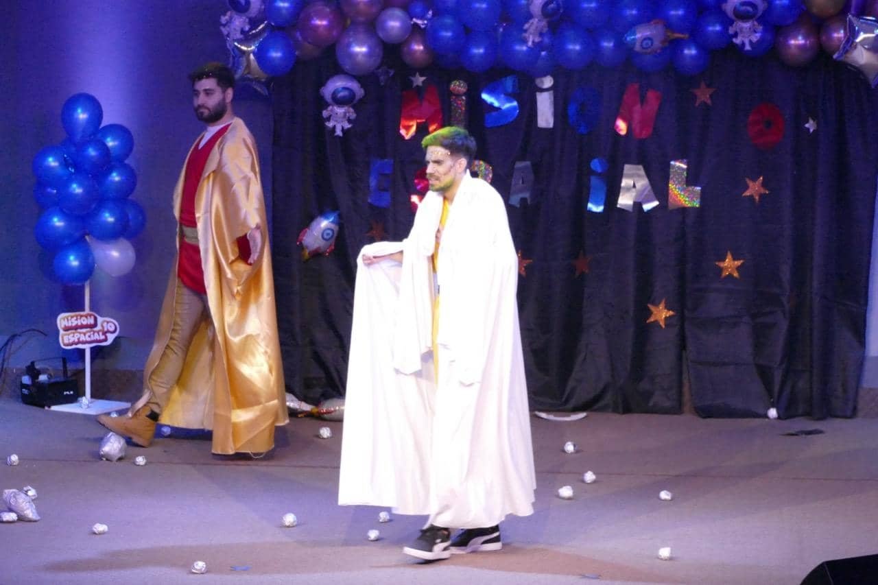 Obra11 de tamaño grande