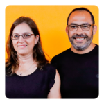 Logotipo de grupo de Azar Gustavo y Karina