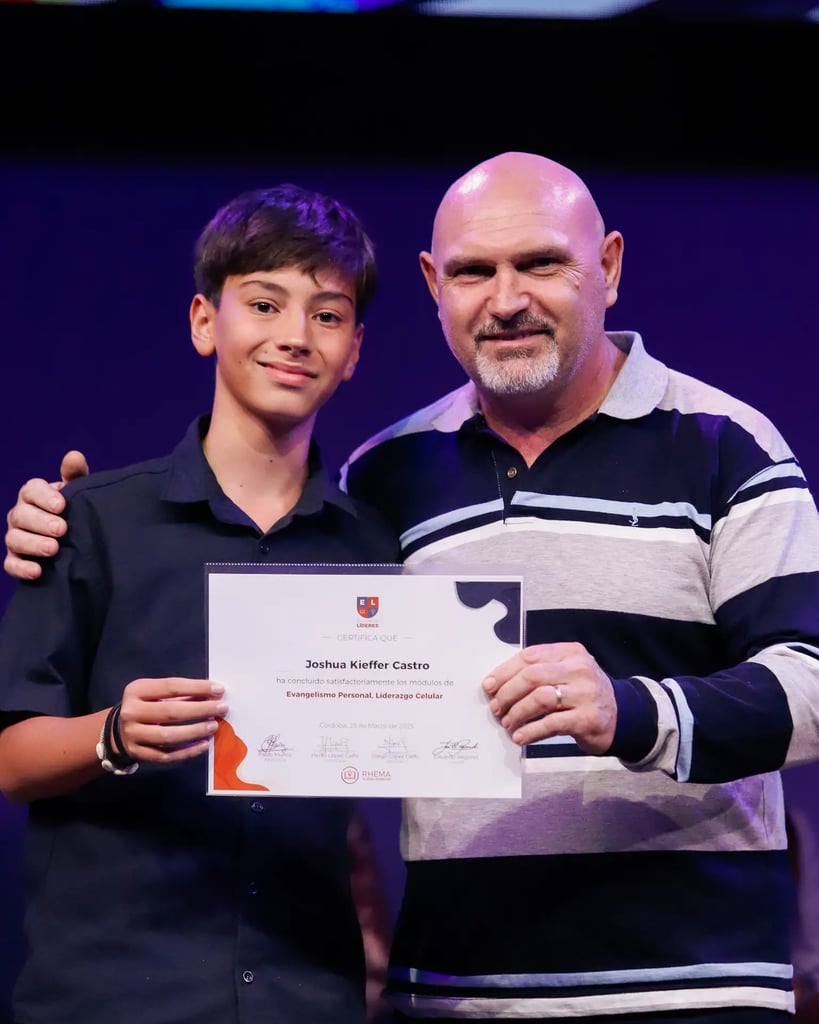 Entrega de certifiacdos EDL-37