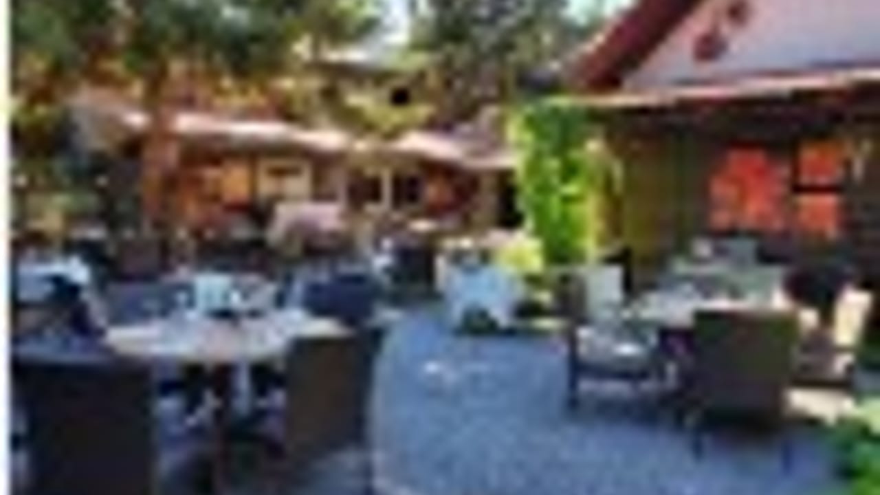 Al Fresco Mediterranean Dinner with Live Music at Laughing Horse Lodge