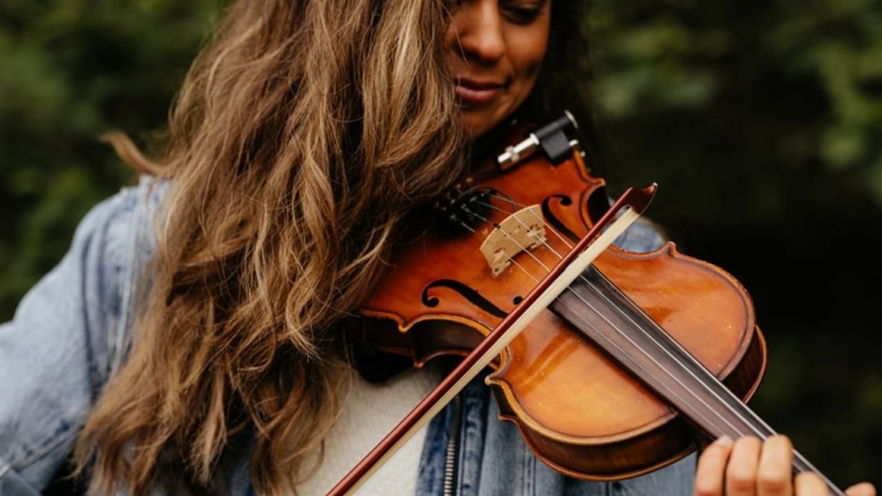 Live Music at Thirty Eight with Hannah King by WMS