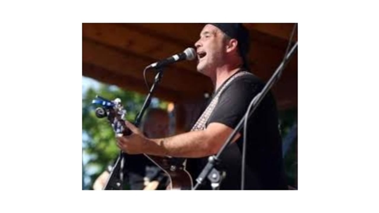 Live music with Tommy Sr