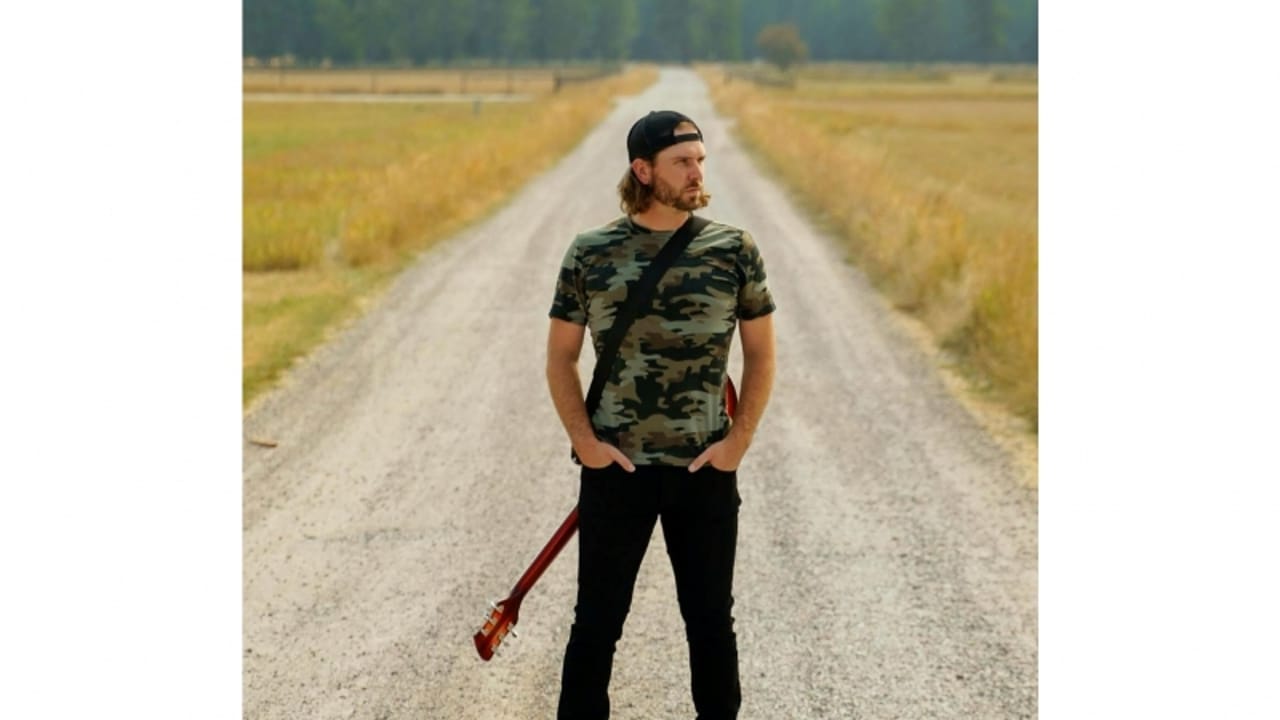 Live Music at Thirty Eight with Andrew Sweeney by WMS