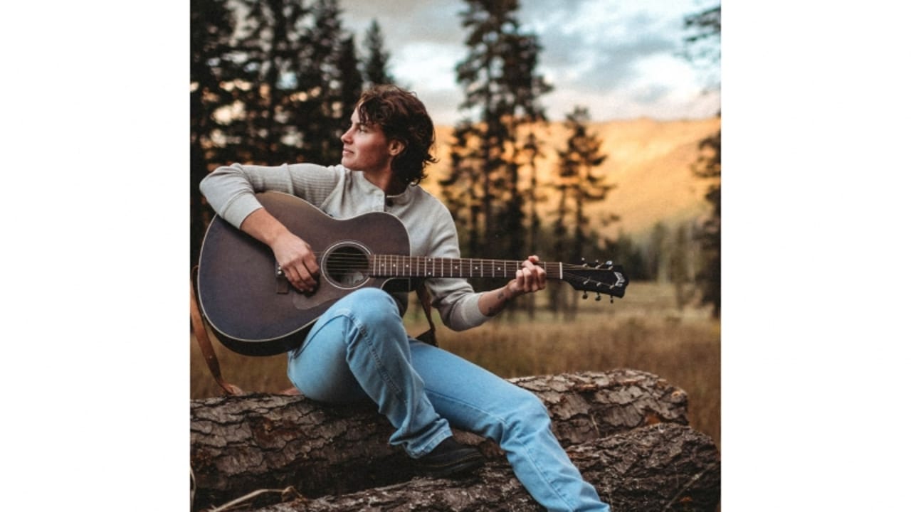 Live Music at The Boat Club Bar featuring Rylee Mix