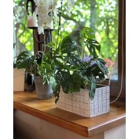 Slika 05.207.27 Posuda pravokutnog oblika - etno