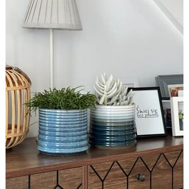 Slika 02.748.14 Posuda valjkastog oblika - plava/bijela