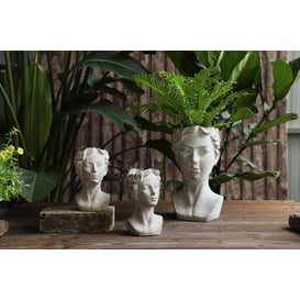 Slika 46.016.17 Posuda u obliku glave - siva