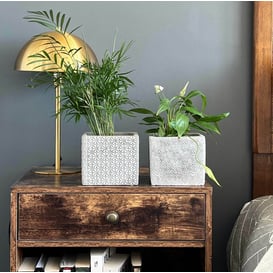 Slika 05.160.14 Posuda četvrtastog oblika - etno